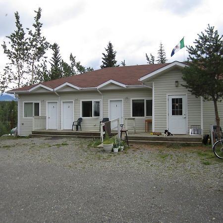 Johnson'S Crossing Lodge Johnsons Crossing 외부 사진